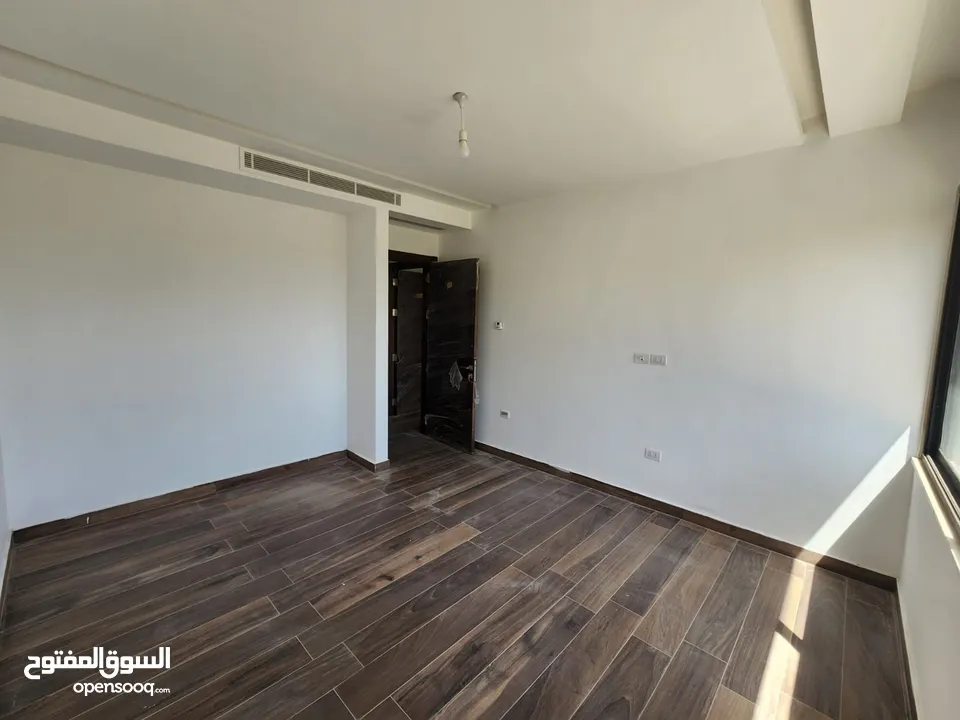شقة فارغة للبيع بين الدوار الرابع و الخامس(عدد 2 ) - ref: 14611