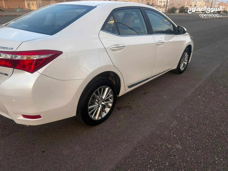 Toyota carolla 2015