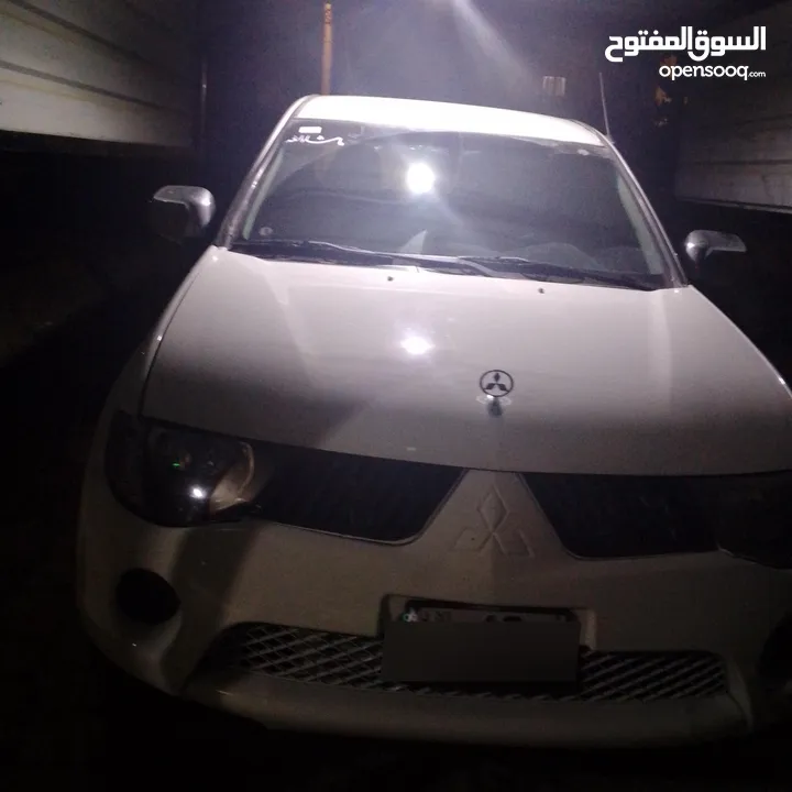 متسوبيشي L200 2009  للبيع