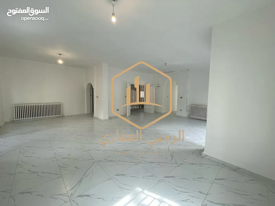 شقة / للايجار / ارضية / 3نوم / الصويفية