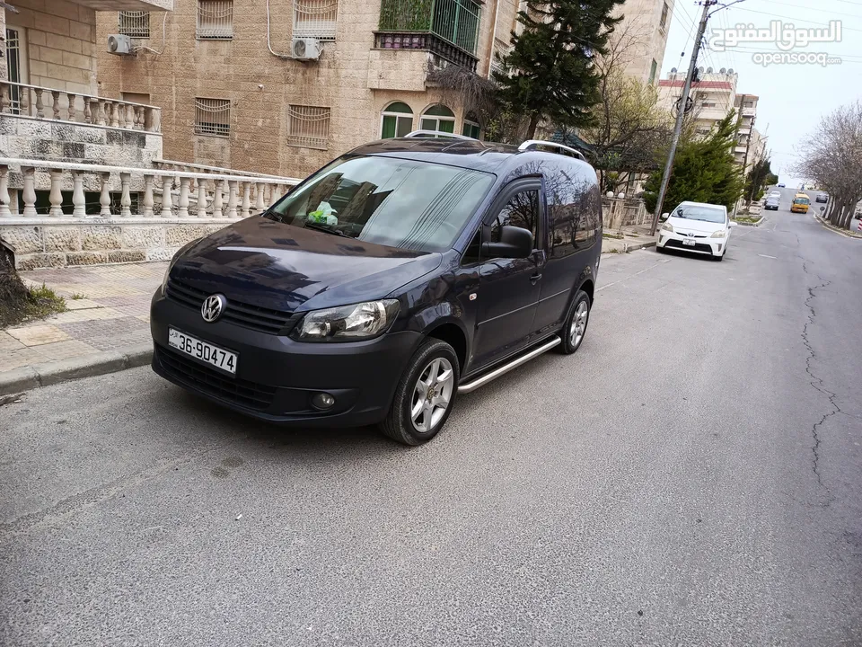 جولف كادي مميز جدا شصي قصير ماتور 1600  بحالة ممتازة مرخص سنه