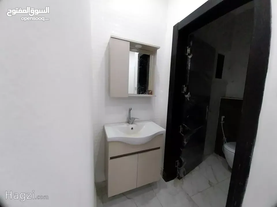 شقة طابق ارضي بمساحة 185 متر مع ترس للبيع في البنيات  ( Property ID : 30781 )