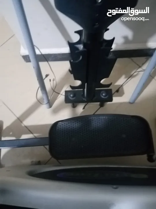 جهاز رياضه لعدة حركات وللخصر كمان موضح بالصور OrbiTrac  يعمل علي بطاريات حجم صغير شغال 100%