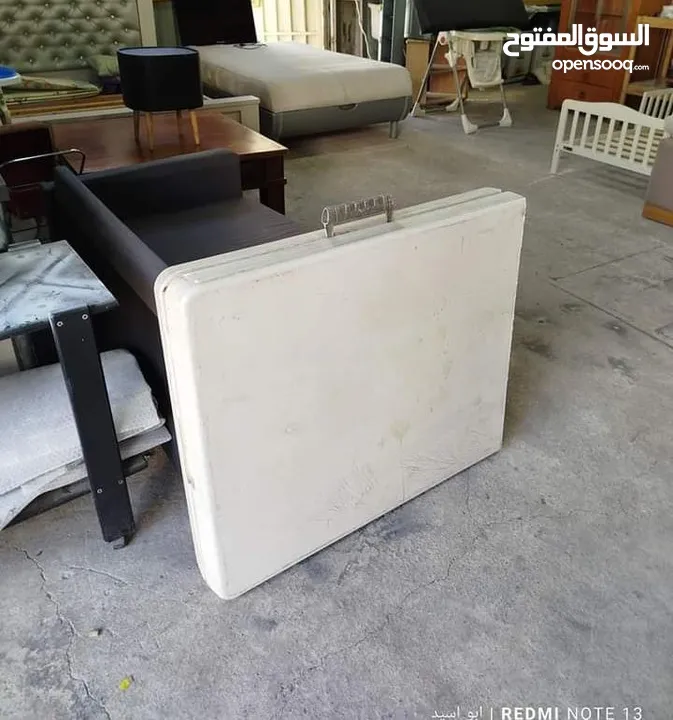 طاولة سفرة وعزايم ومكاتب قابله للطي عشكل شنته