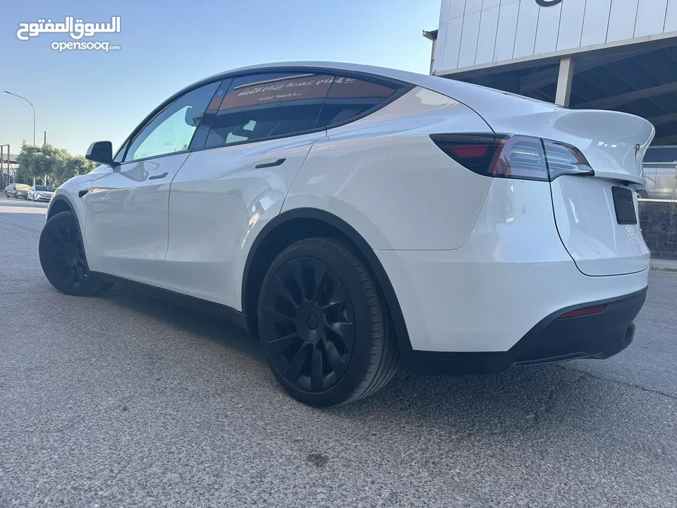 TESAL MODEL Y LONG RANGE DUILMOTOR 2023