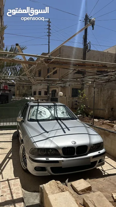Bmw E39 525ia 2002موديل