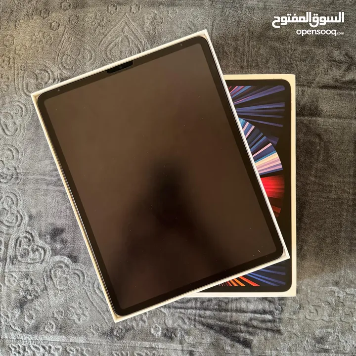 ipad pro m1 ( سعر قابل للنقاش )