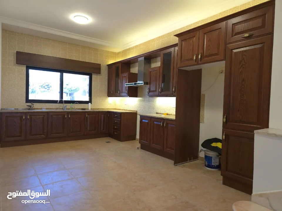 شقة غير مفروشة ( جزء من فيلا ) للإيجار ( Property 38640 ) سنوي فقط