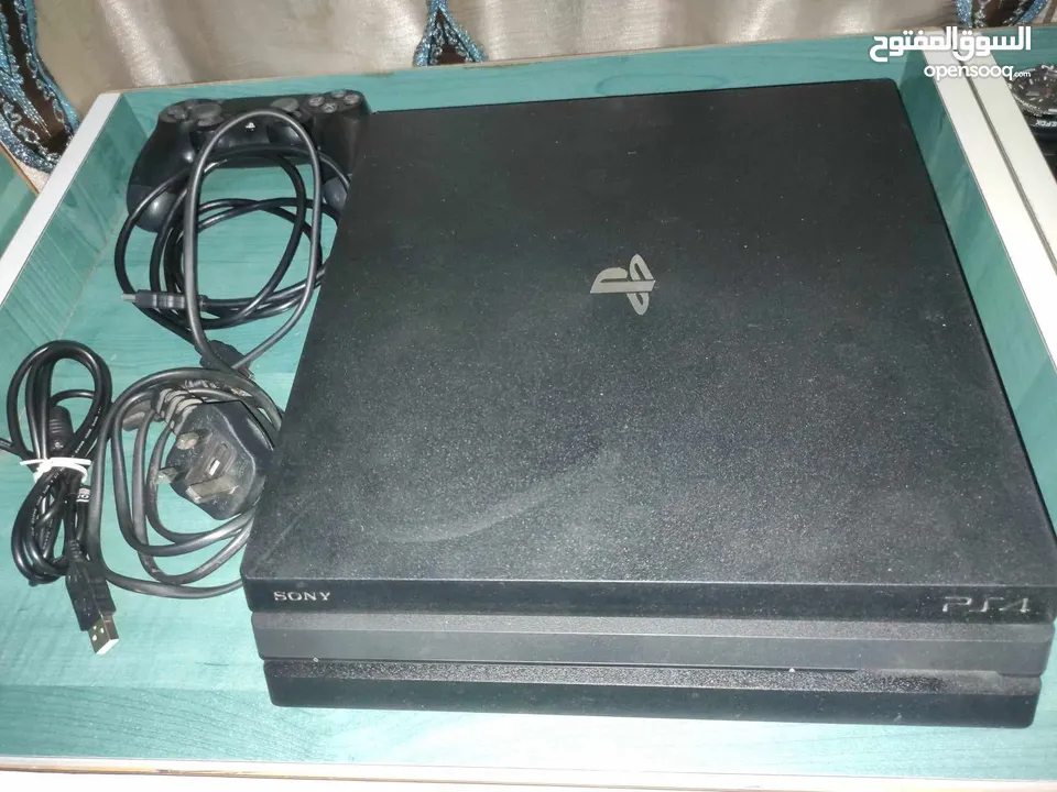 PlayStation 4 pro بلاستيشن 4 برو