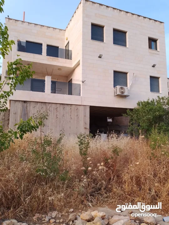 منزل للبيع في بتير