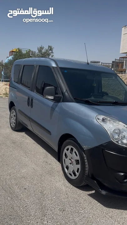 فيات دوبلو 2011 / ماطور 2000 سيسي تيربو / 7 مقاعد اصلي / عداد 80 الف كيلو / ايد اولى