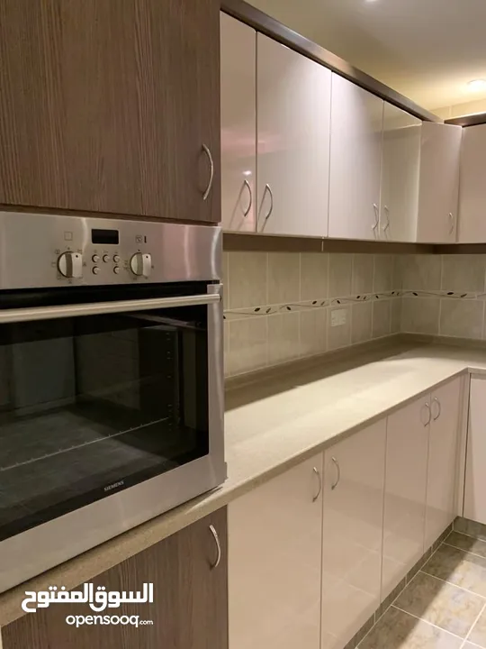 2 BR Large Apartment in Shatti Al Qurum By the Beach