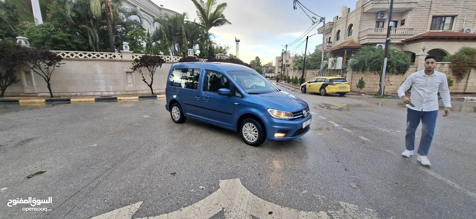 كادي 2018-غرفة مبطنة -ركاب (6+1)ماتور 2000 ديزل ماشي 110الف كليو فحص الف دفعة 50الف كاش والباقي شيكت