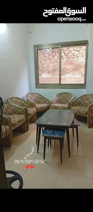 كنب مستعمل بحاله جيدة ب 400 شيكل