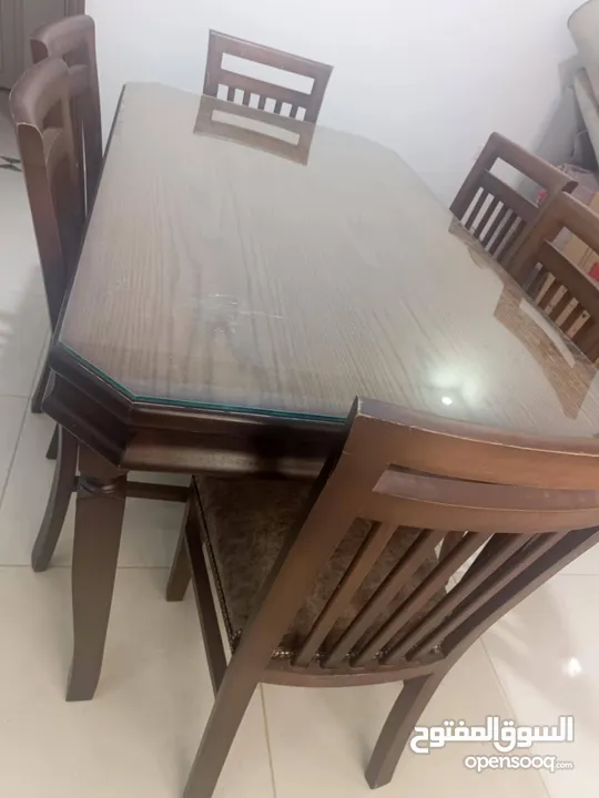 طاوله سفره وبوفي استعمال عرسان شبه جديد