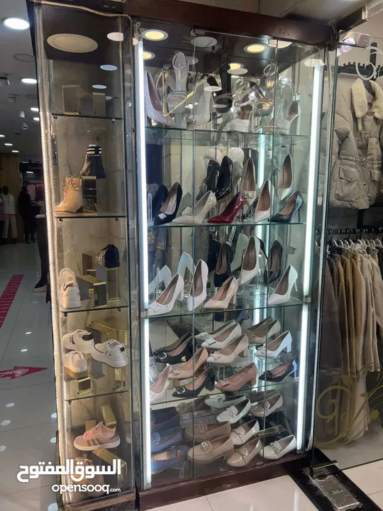 بترينه زجاج خمس رفوف