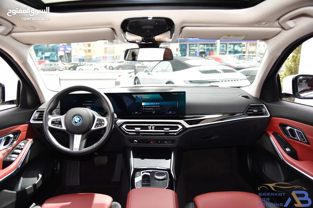بي ام دبليو الفئة الثالثة i3 eDrive35L كهربائية بالكامل 2023 BMW i3 eDrive35L EV M Power Kit - Mid
