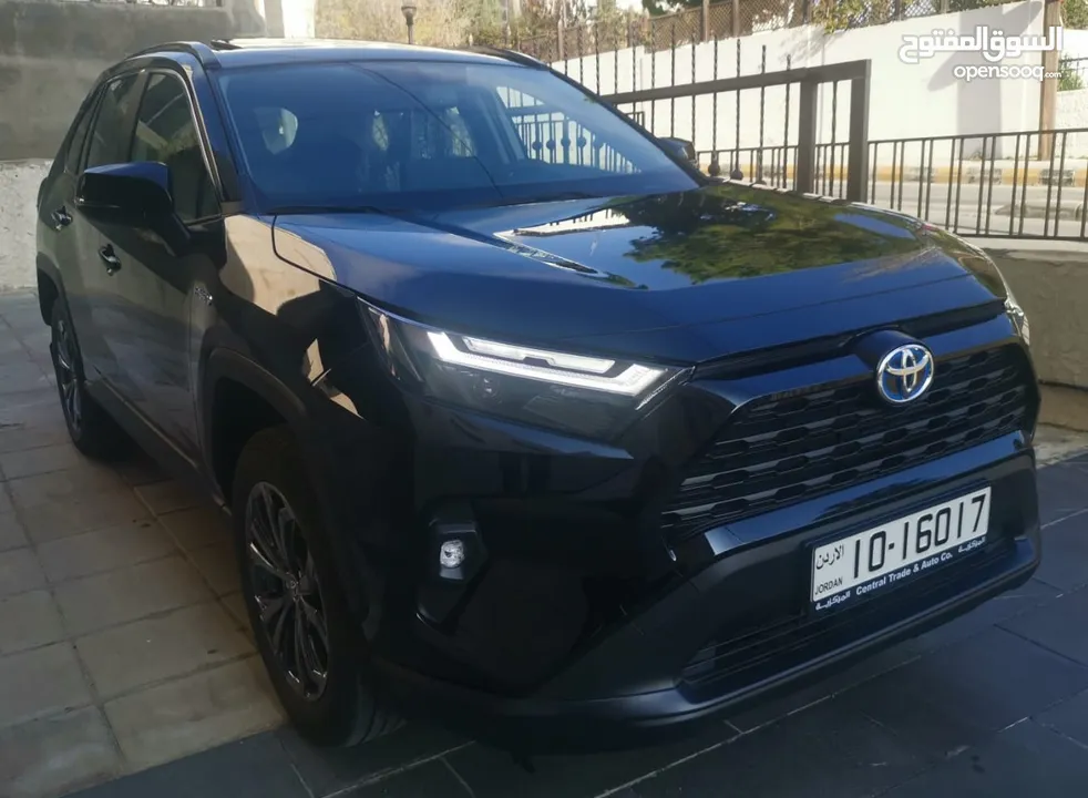 كفالة المركزيه TOYOTA RAV4 XLE HYBRID