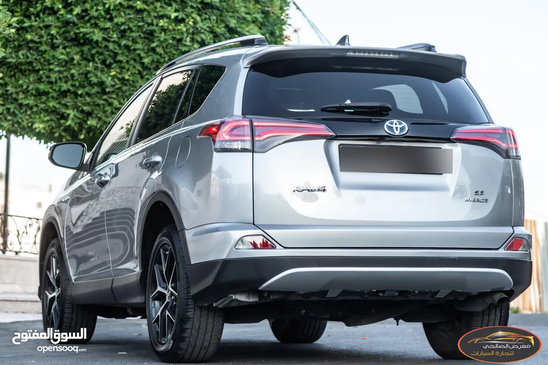 Toyota Rav4 2018 SE    يمكن التمويل بالتعاون مع المؤسسات المعتمدة لدى المعرض