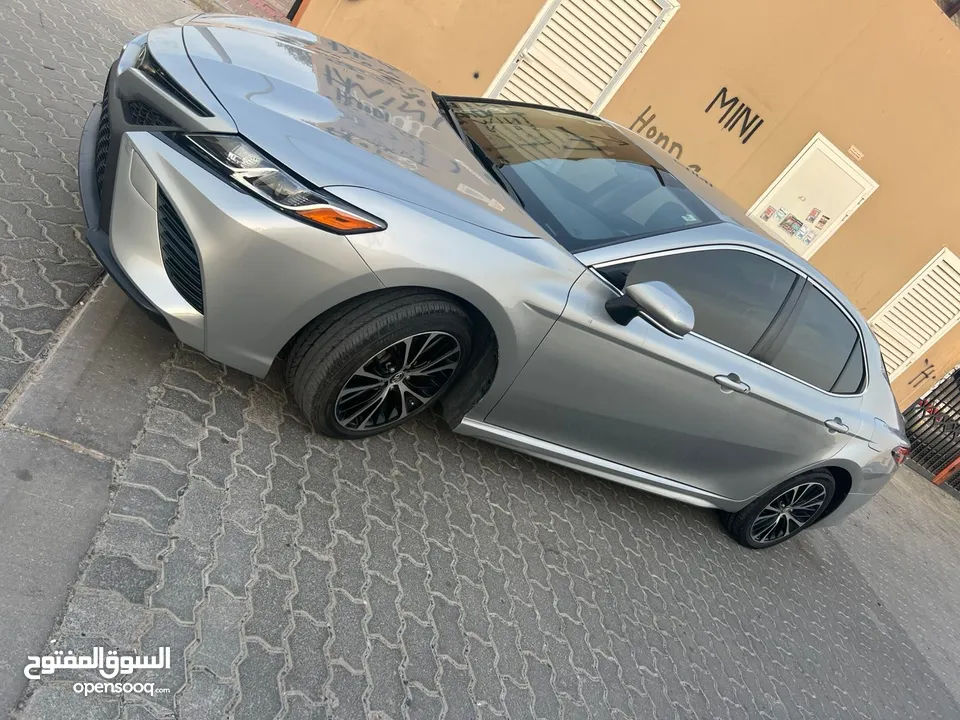 Toyota Camry 2018