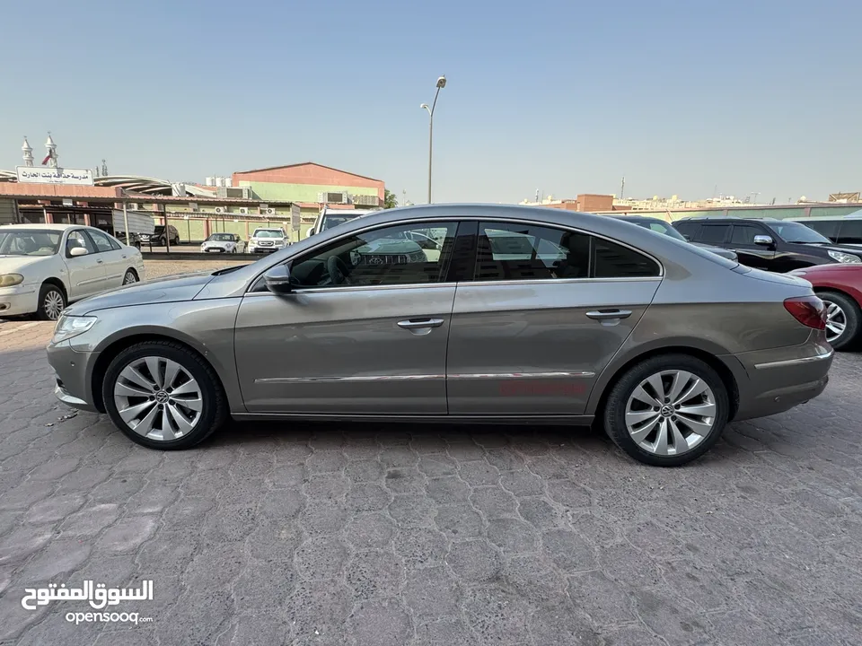 Volkswagen Passat CC 2011