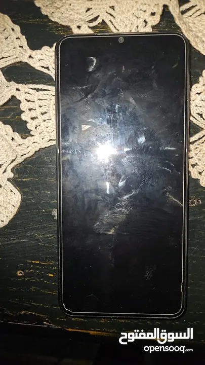 سامسونج A04 جيجا64 بطاريه 5000 امبير بحاله جيده    للبدل على ايفون 8بلس