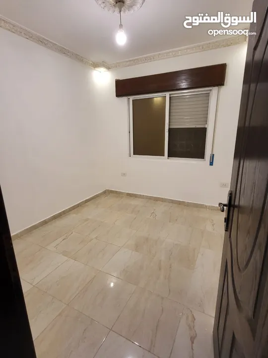 شقق سكنية فارغ ومفروش للطالبات