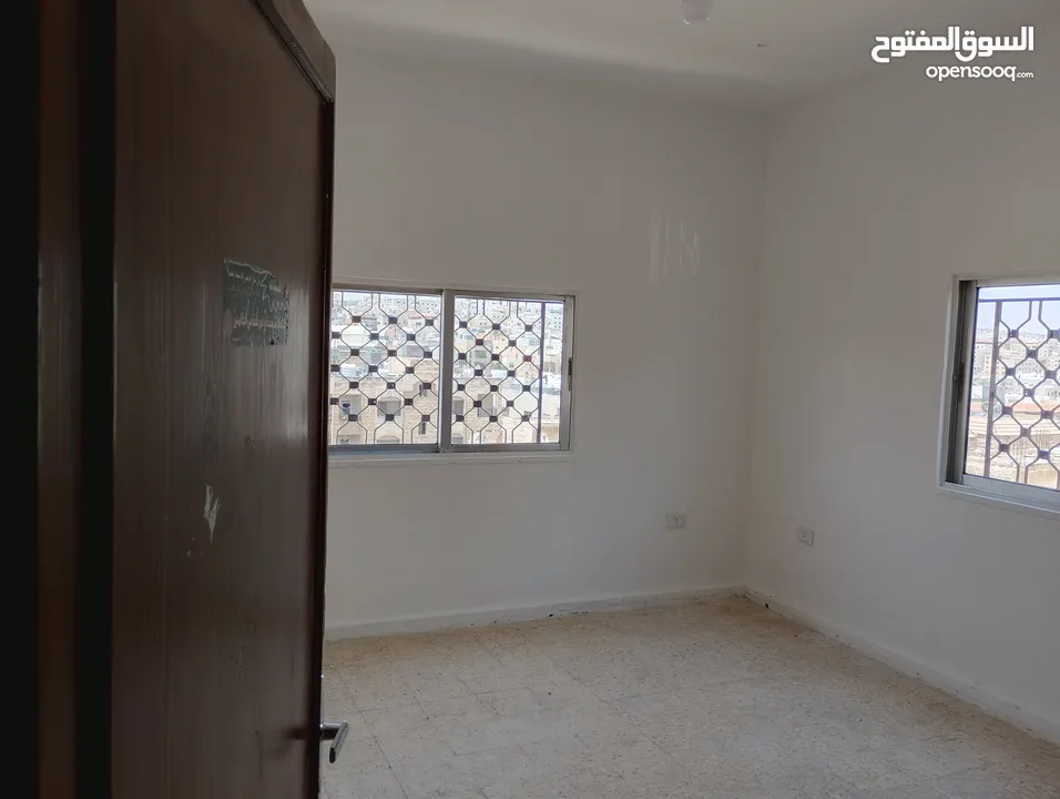 شقة للايجار في الهاشمي الشمالي
