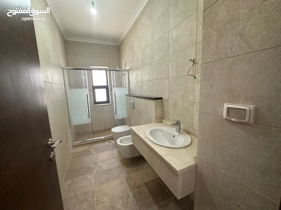 Villa for sale in Airport Road ( Property 42870 )-174804488