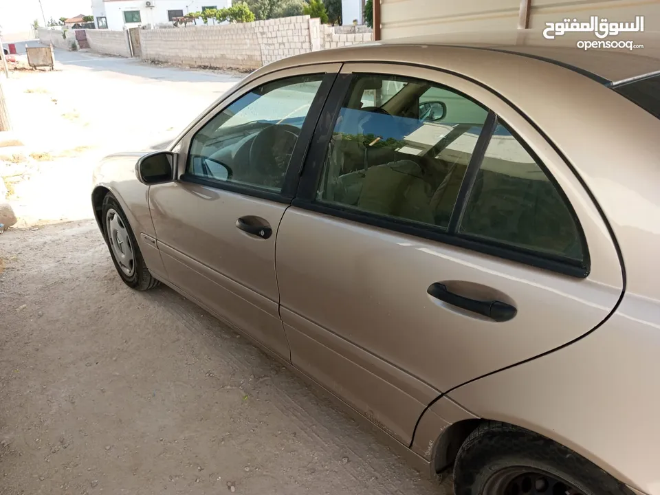 مرسيدس c200  2001