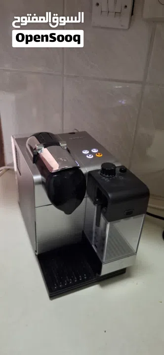 آلة قهوة  Nespresso DeLonghi Lattissima Plus EN520W