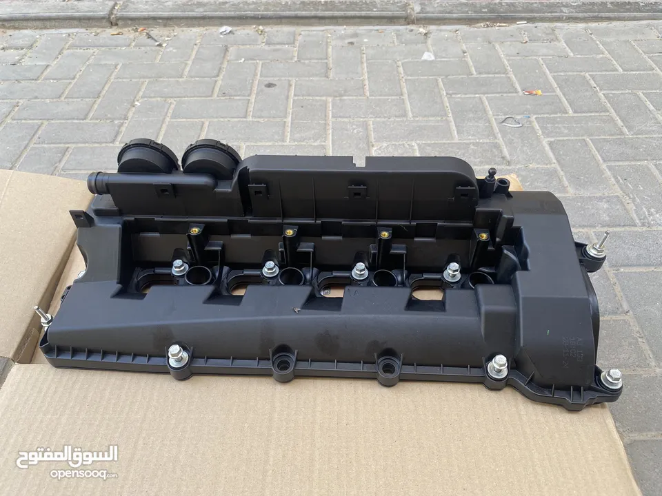 مجموعة من قطع غيار رنج فوج v8 2015