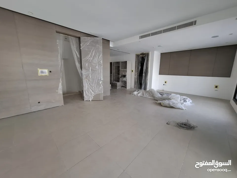 Villa for sale  ( Property 43026 )-174809396