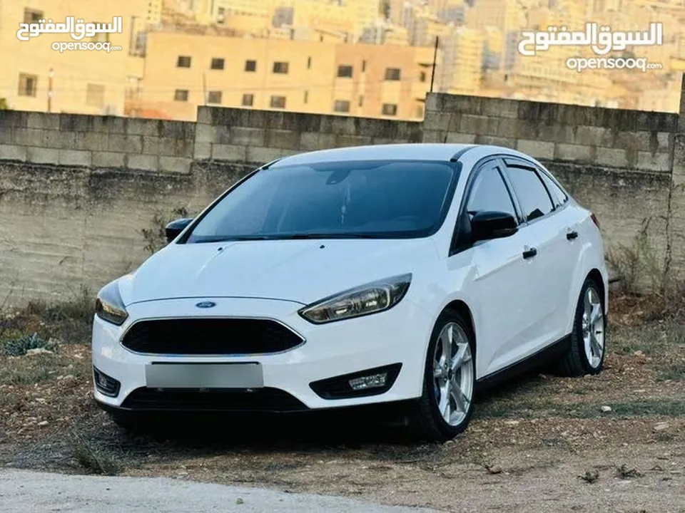 فورد فوكس للبيع سعر حرق بداعي السفر