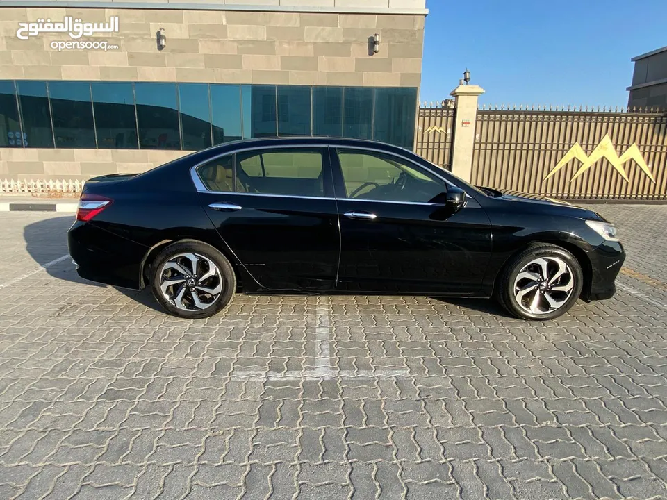 Honda accord... Model 2017...gcc specifications... Super clean