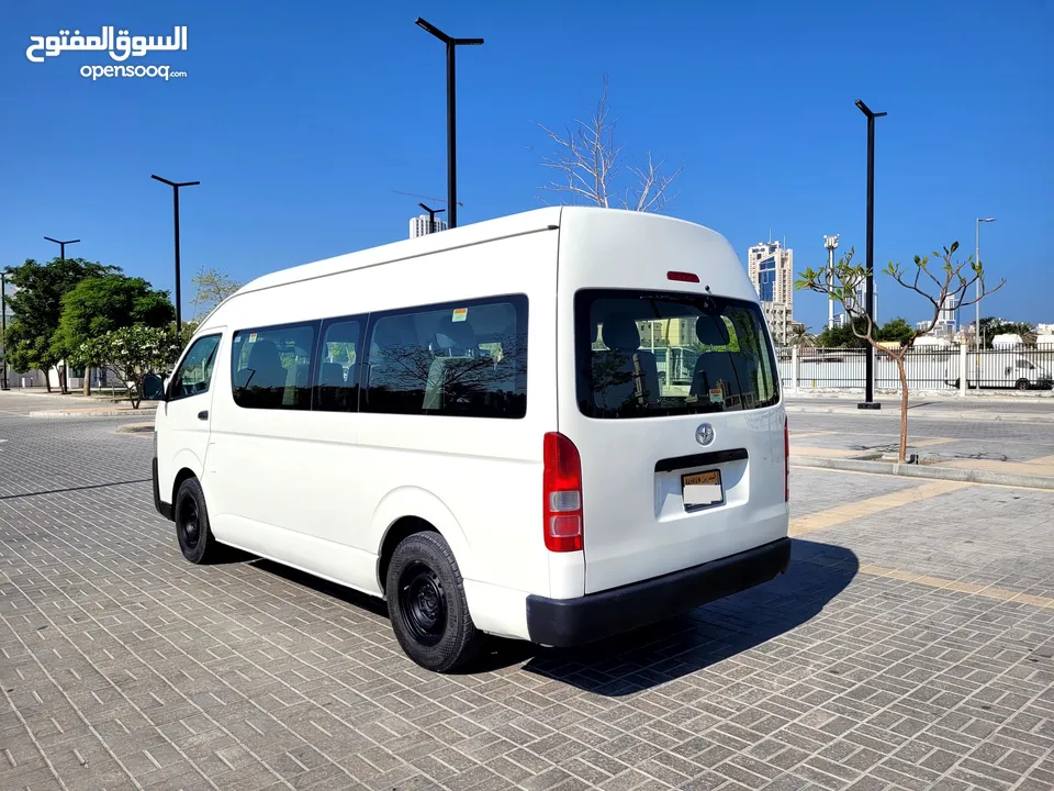 TOYOTA HIACE HIGH ROOF PASSENGER MINI BUS