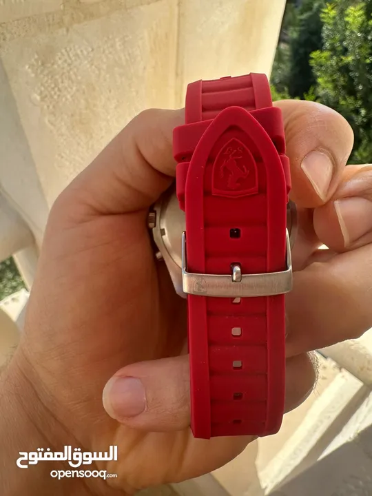 ساعه Ferrari مميزه