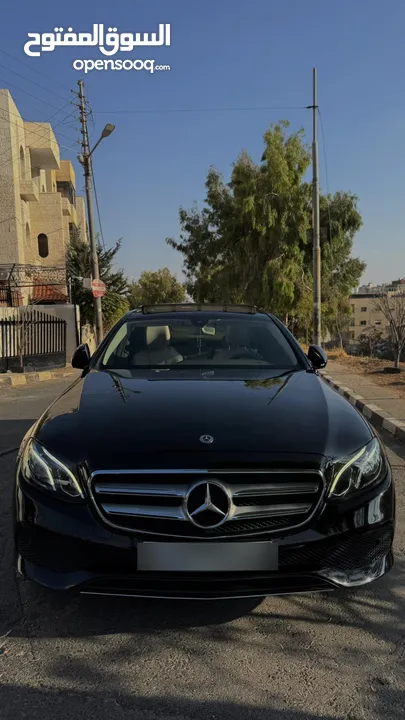 Mercedes Benz E-class 350e plugged in hybrid Gargour 2018 7Jayed full option