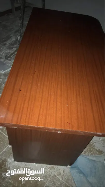 طاولة مكتب خشب كبيرة