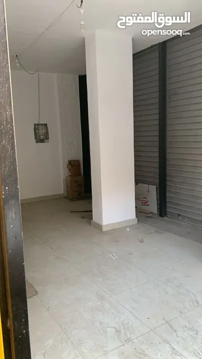 محل للايجار بابين موقع مميز جدا الصويفية  شارع المطاعم
