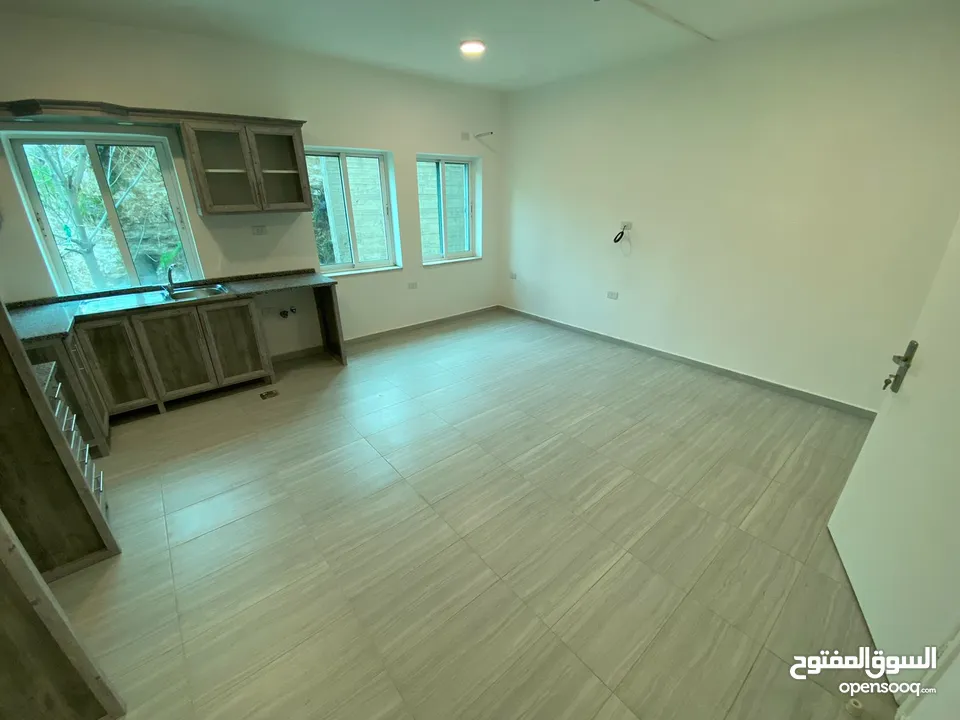 Unfurnished Studio for Rent  للإيجار شقة استوديو غير مفروشة - وادي صقره