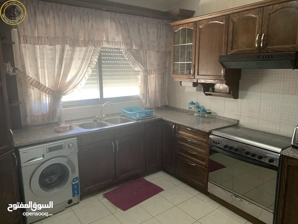 شقة مفروشة مميزة للبيع في دير غبار - قرب دوار الهاشميين طابق ثاني 150م تشطيب سوبر ديلوكس