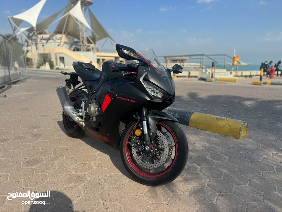 honda cbr 1000 rr