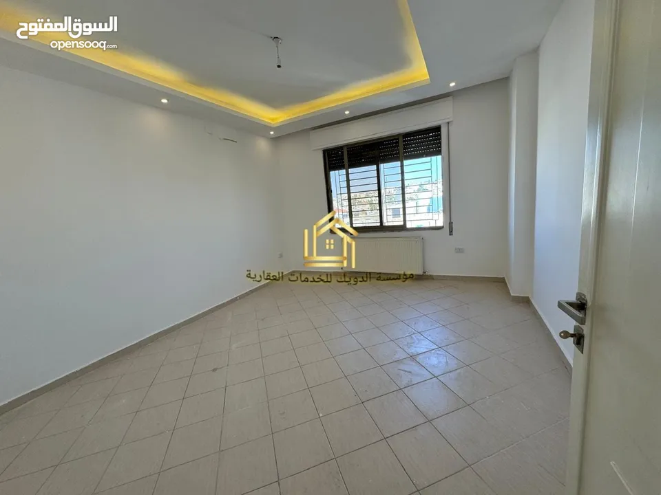 شقة سوبر ديلوكس - دير غبار - 4نوم 2ماستر - 250م - اطلالة مميزة - قرب الخدمات - موقع هادئ ومميز