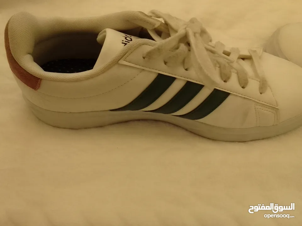 شوز رجالي ماركه adidas