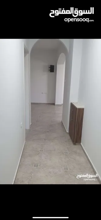 ثلاث غرف نوم غير مفروشة قرب بلازا مول