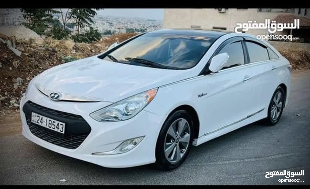 هيونداي سوناتا هايبرد أمريكي 2400 cc موديل  2012 فل عدا الفتحة للبيع أو بدل على سيارة كهرباء