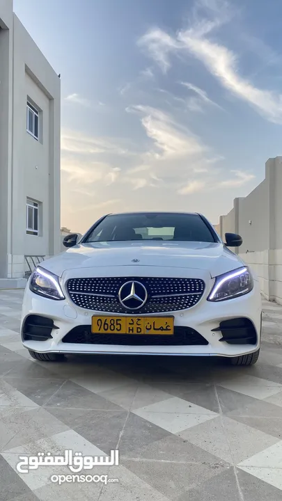 مرسيدس C300 فصين بمواصفات مميزة