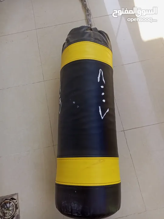 كيس ملاكمة غير قابل للتفاوض