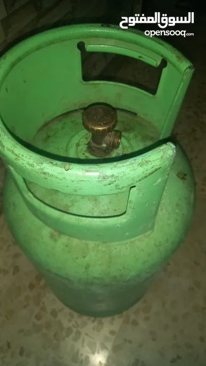 عرض مميز  جرة غاز خضراء نضيفة فارغة للبيع